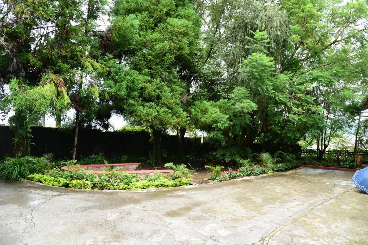 Mid Pine Home Stay Shillong Exterior photo