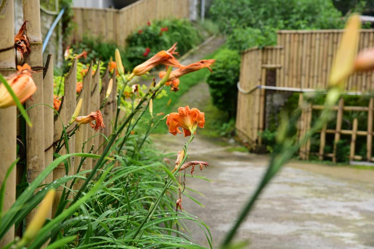 Mid Pine Home Stay Shillong Exterior photo